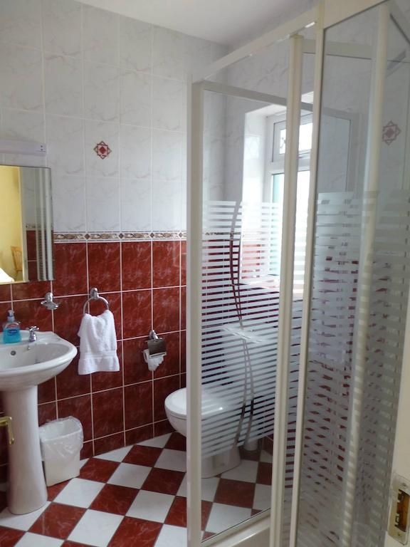 Island View House Bed & Breakfast Castletownbere Room photo